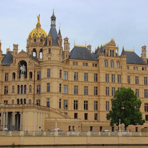 schwerin-417055_1280